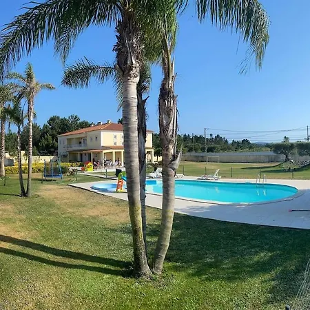 Charming 4-Bed Villa in Quinta do Anjo Palmela Quinta do Anjo