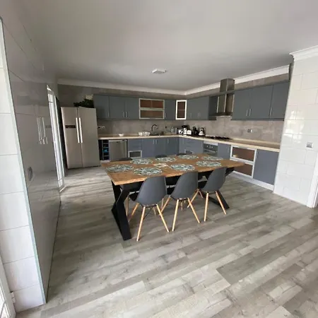 Charming 4-Bed Villa in Quinta do Anjo Palmela * Quinta do Anjo