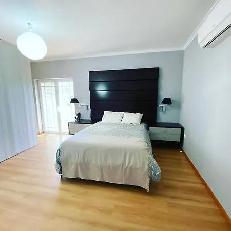 Charming 4-Bed Villa in Quinta do Anjo Palmela * Quinta do Anjo
