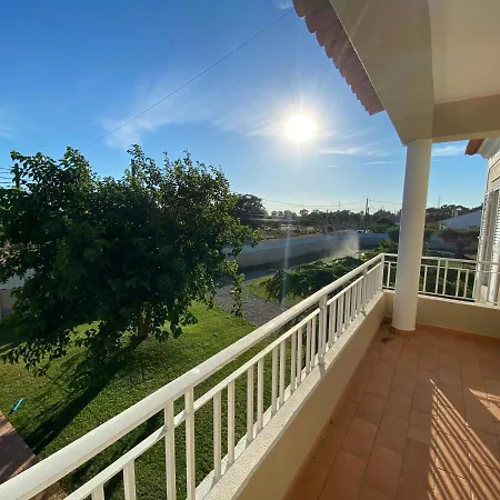 Casa vacanze Charming 4-Bed Villa in Quinta do Anjo Palmela
